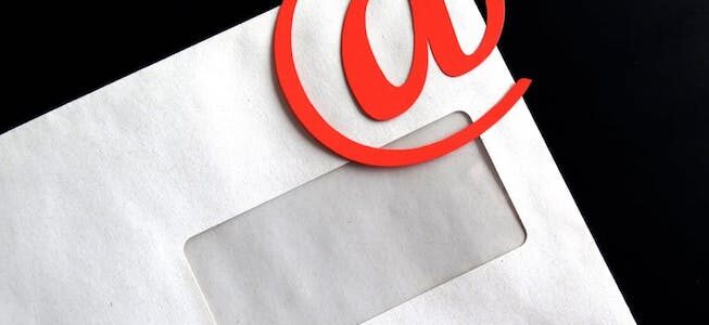 Factores emocionales que influyen en la tasa de apertura de emails